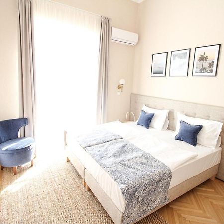 Platan Hotel Siófok Buitenkant foto