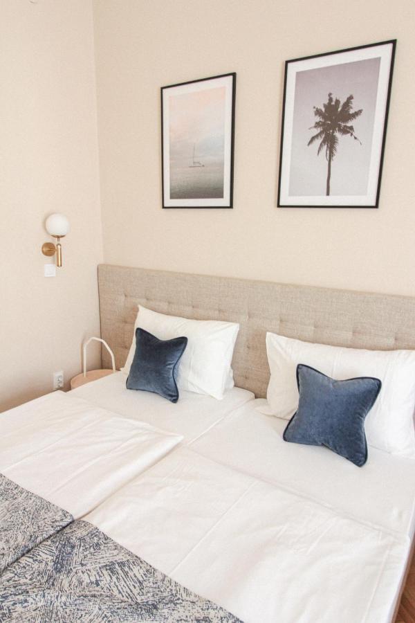 Platan Hotel Siófok Buitenkant foto
