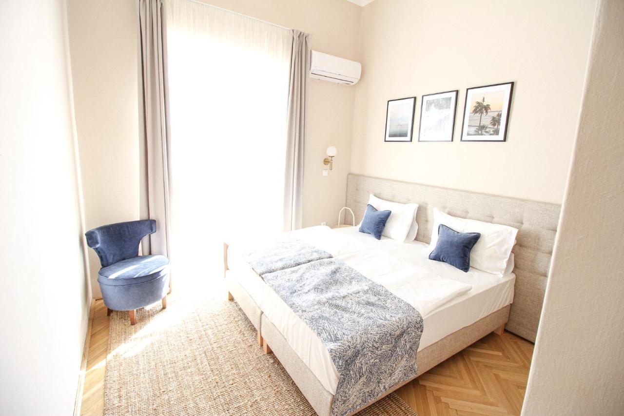Platan Hotel Siófok Buitenkant foto