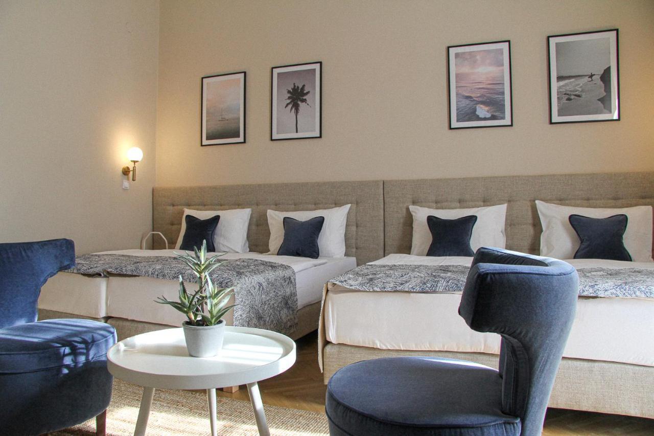 Platan Hotel Siófok Buitenkant foto